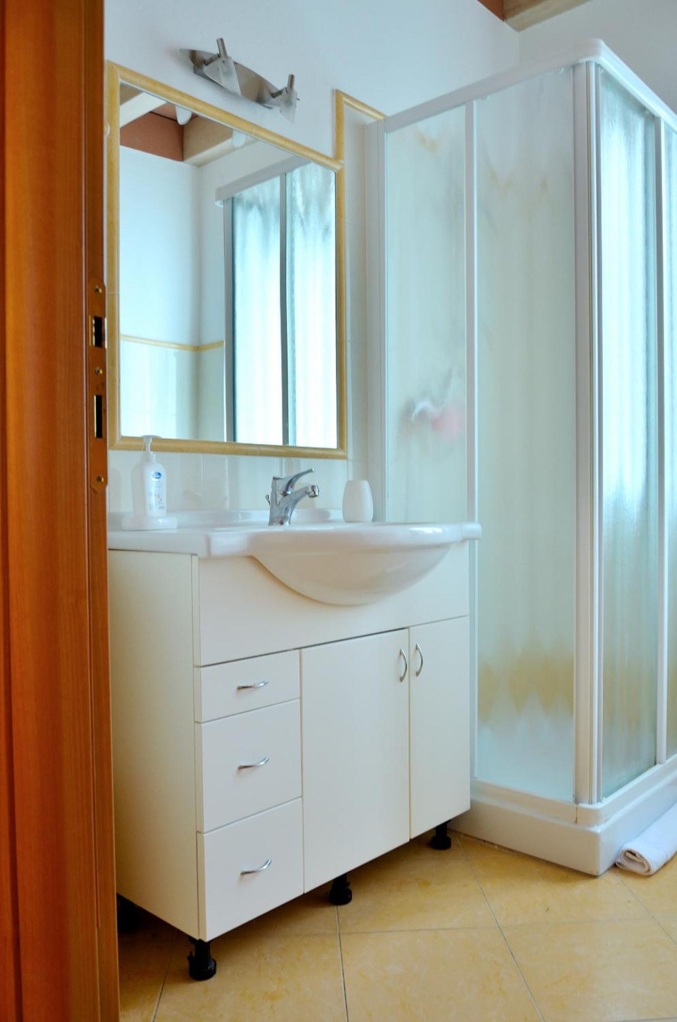 White Garden - Apartment With Access To The Lake Lierna Luaran gambar
