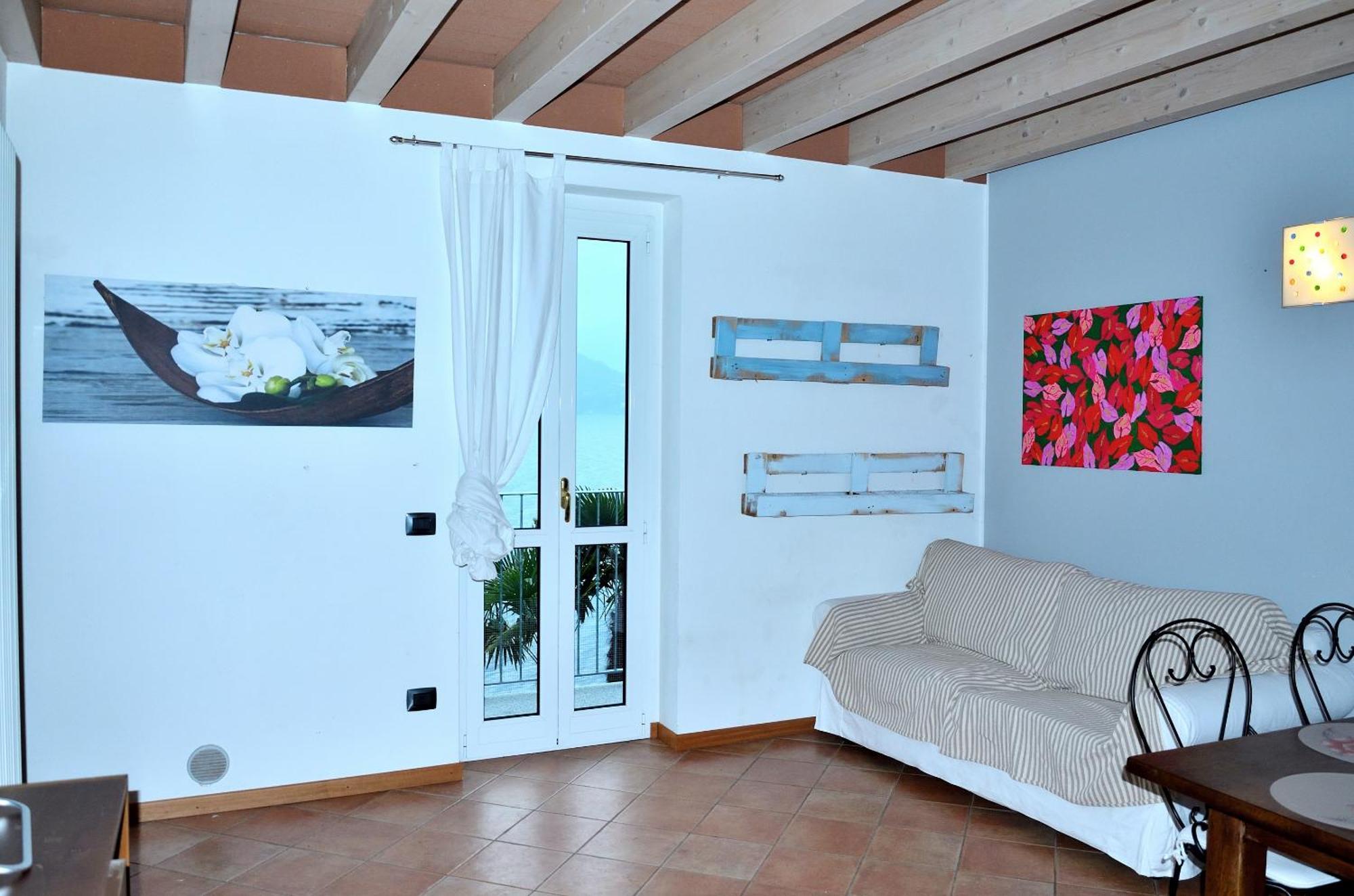 White Garden - Apartment With Access To The Lake Lierna Luaran gambar