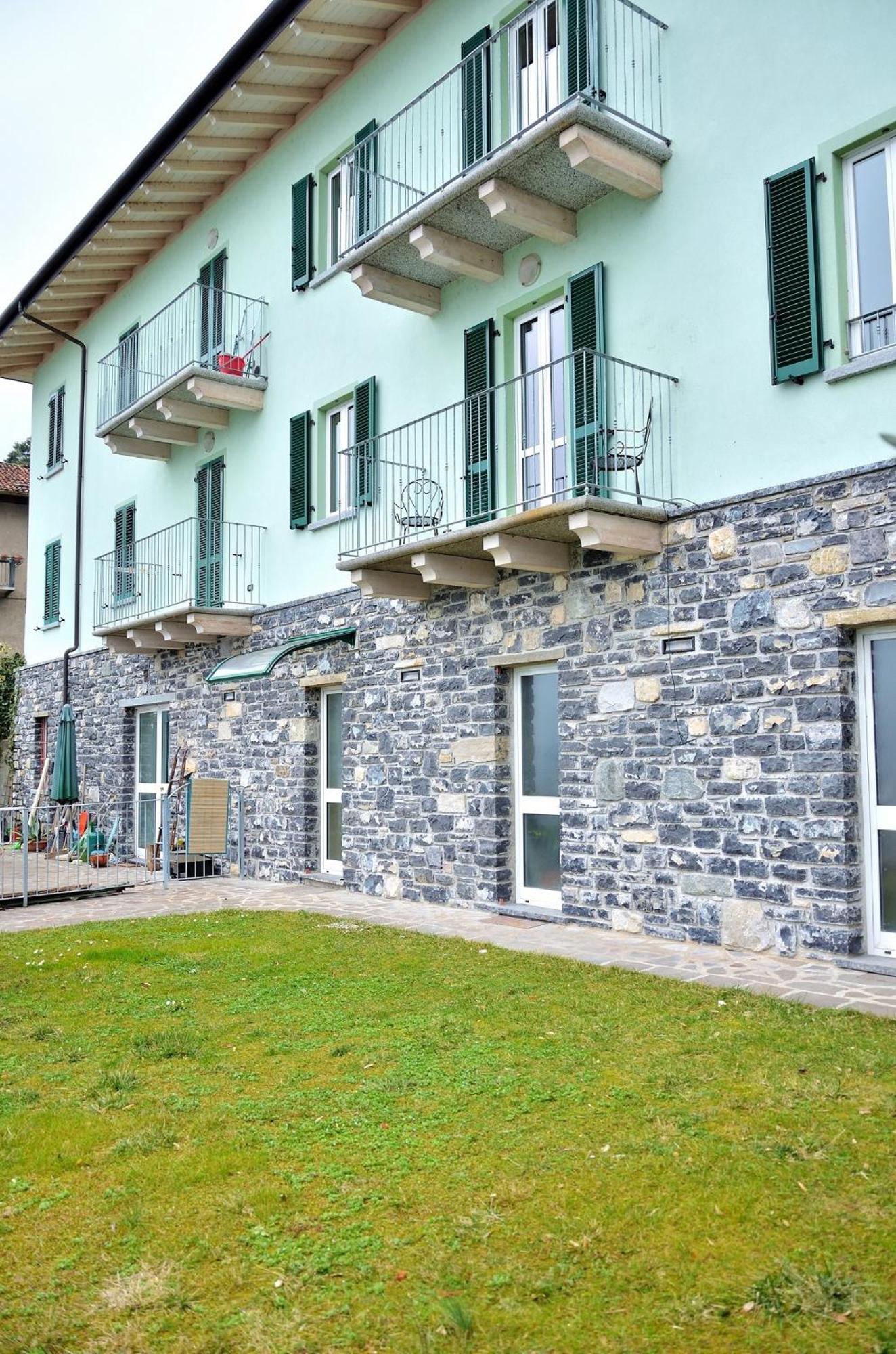 White Garden - Apartment With Access To The Lake Lierna Luaran gambar